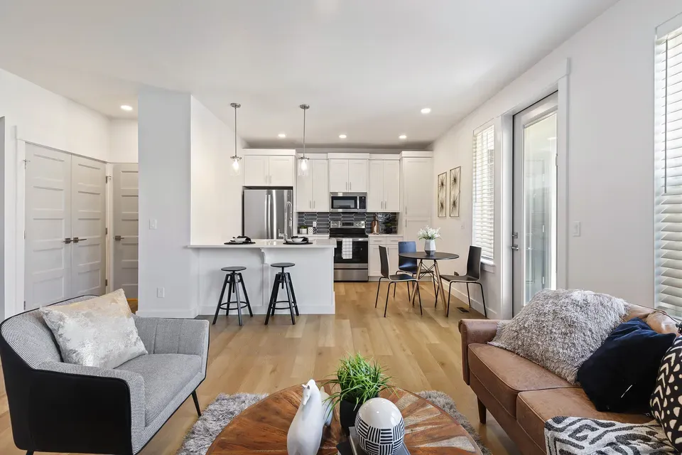 4 Bed 3 Bath Contemporary Multi-Level Townhome in Boise, ID - 3