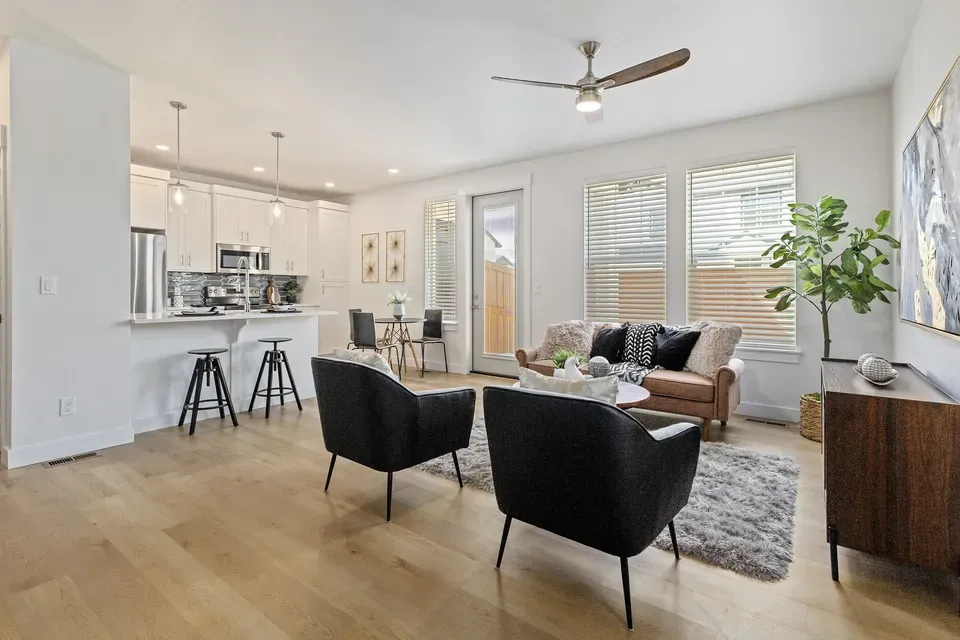 4 Bed 3 Bath Contemporary Multi-Level Townhome in Boise, ID - 4