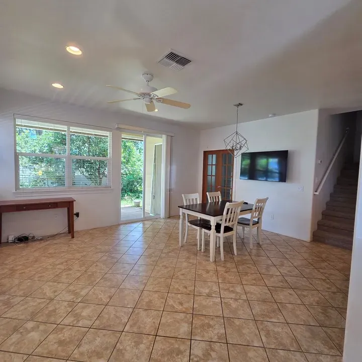 4 Bed 3 Bath Contemporary Multi-Level Townhome in Maui, HI - 4