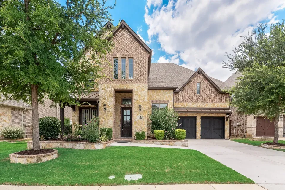 4 Bed 3 Bath Established Contemporary Home in Allen, TX