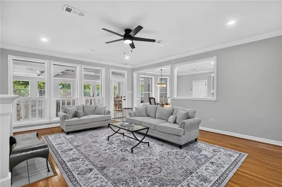 4 Bed 3 Bath Established Contemporary Home in College Station, TX - 3