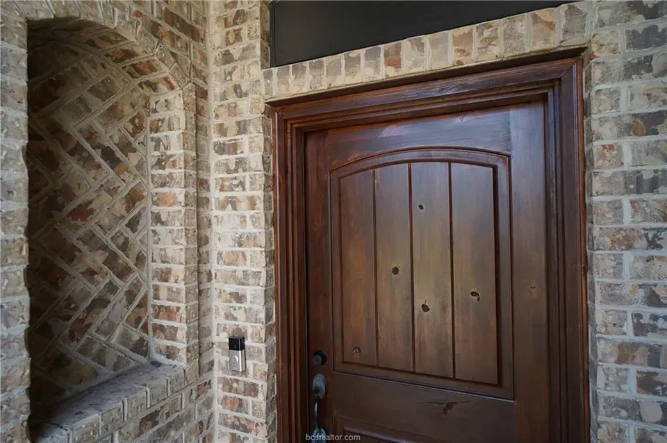 4 Bed 3 Bath Established Contemporary Home in College Station, TX - 5