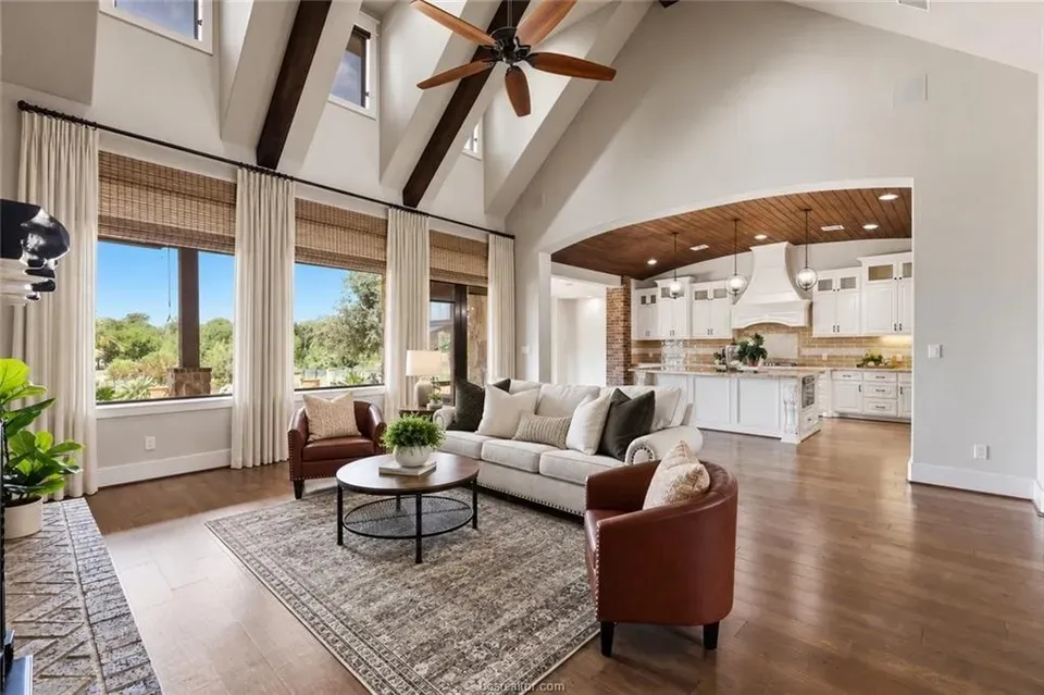 4 Bed 3 Bath Established Contemporary Home in College Station, TX - 4