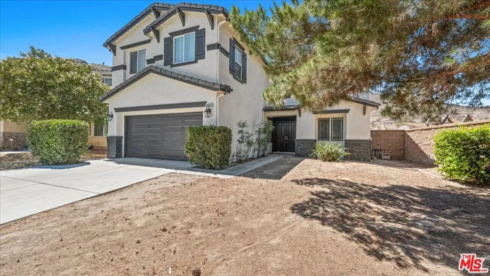 4 Bed 3 Bath Established Contemporary Home in Fontana, CA - 3
