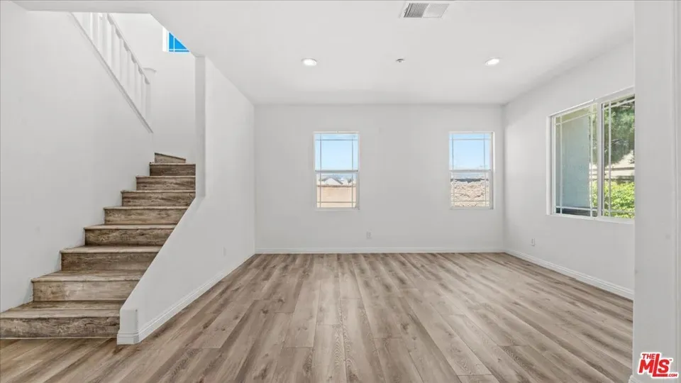 4 Bed 3 Bath Established Contemporary Home in Fontana, CA - 5