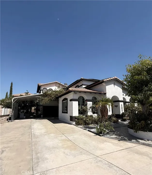 4 Bed 3 Bath Established Contemporary Home in Fontana, CA