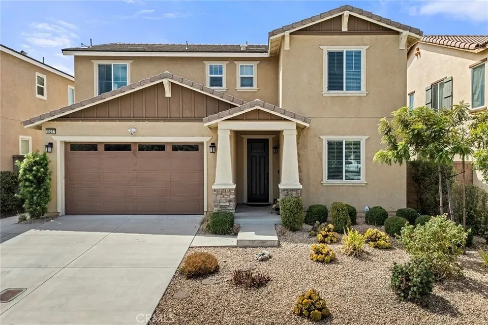 4 Bed 3 Bath Established Contemporary Home in Fontana, CA - 2
