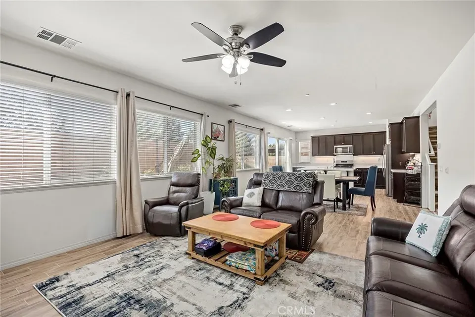4 Bed 3 Bath Established Contemporary Home in Fontana, CA - 4