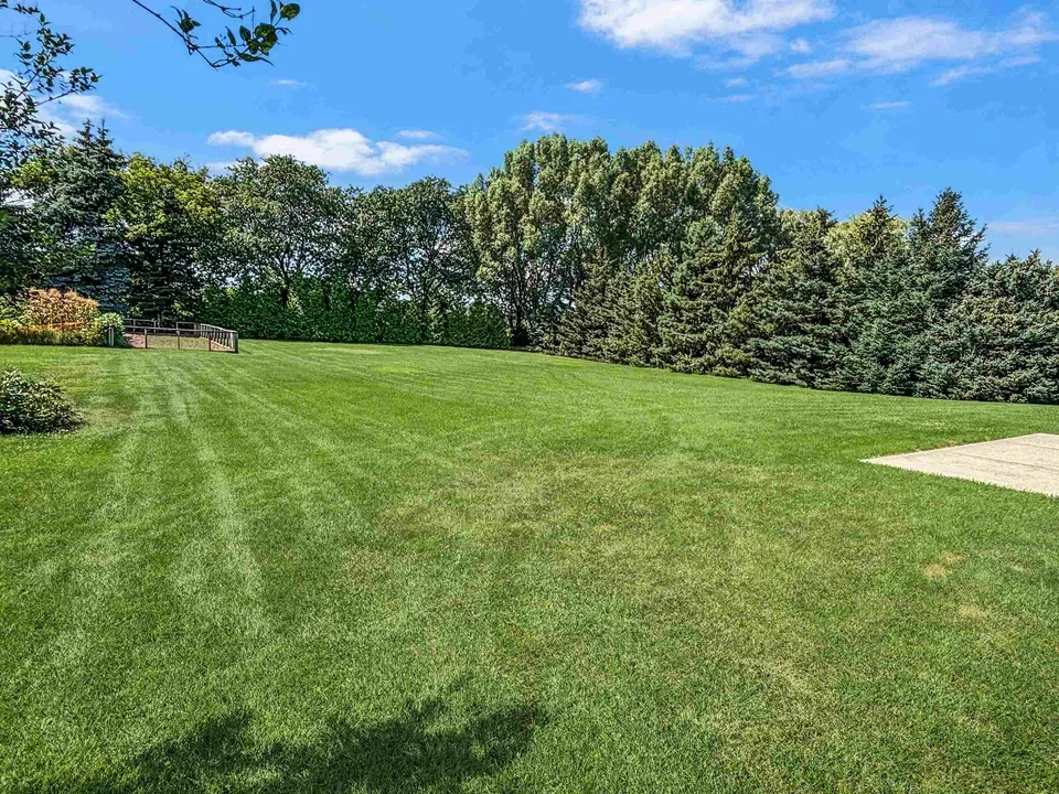 4 Bed 3 Bath Established Contemporary Home in Green Bay, WI - 5