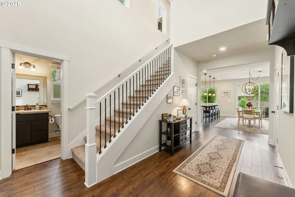 4 Bed 3 Bath Established Contemporary Home in Hillsboro, OR - 2