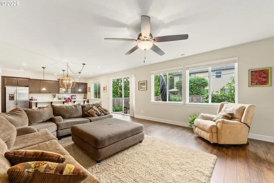 4 Bed 3 Bath Established Contemporary Home in Hillsboro, OR - 4