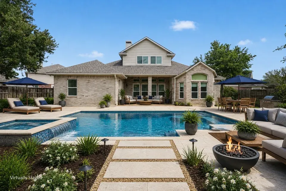 4 Bed 3 Bath Established Contemporary Home in League City, TX - 3