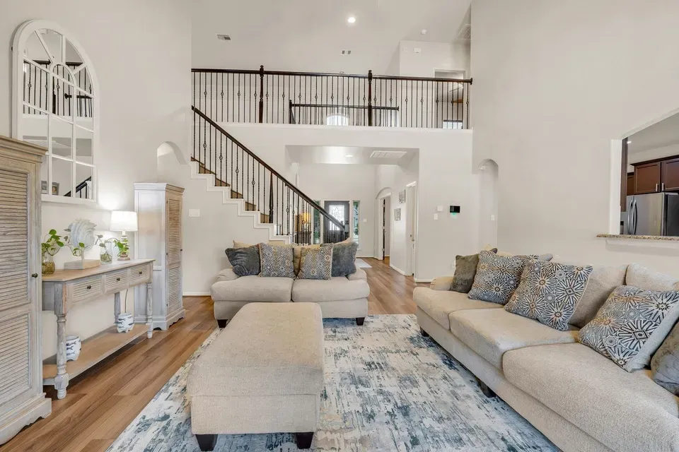 4 Bed 3 Bath Established Contemporary Home in League City, TX - 1