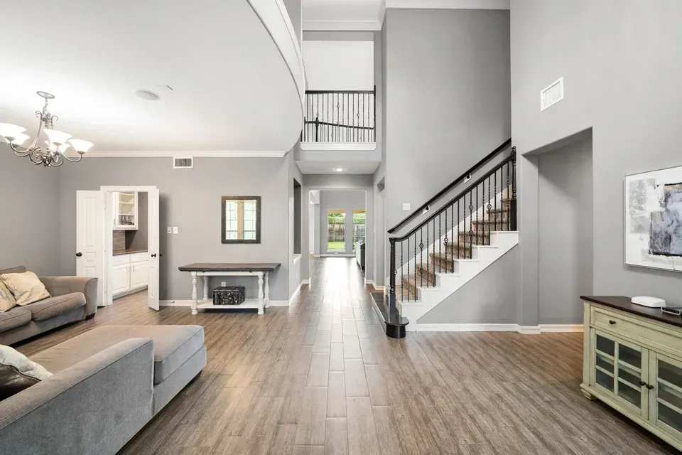 4 Bed 3 Bath Established Contemporary Home in League City, TX - 4
