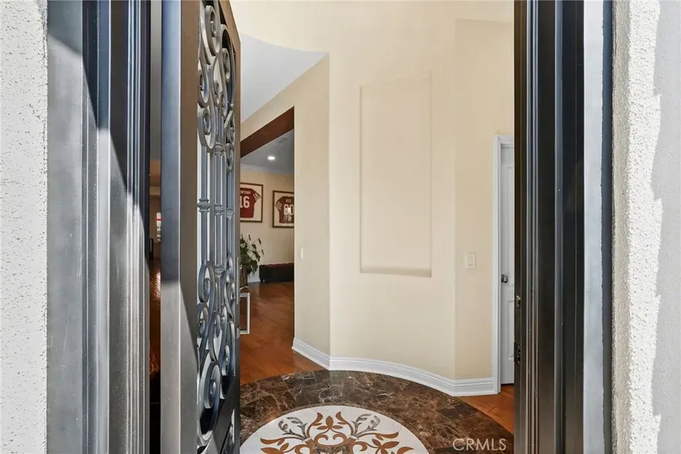 4 Bed 3 Bath Established Contemporary Home in Los Angeles, CA - 5