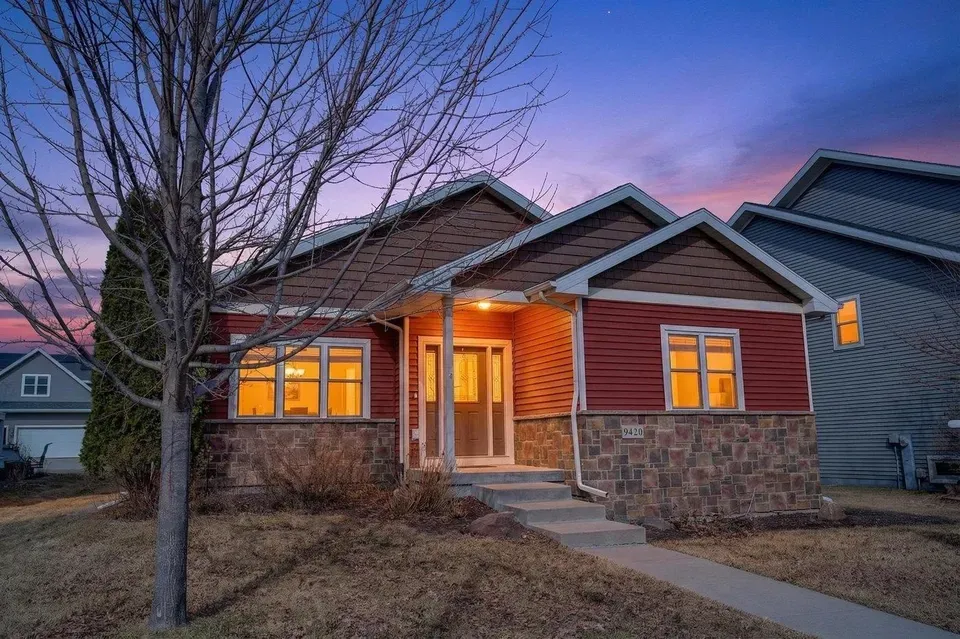 4 Bed 3 Bath Established Contemporary Home in Madison, WI - 1