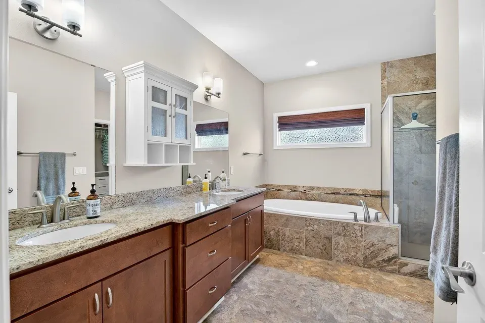 4 Bed 3 Bath Established Contemporary Home in Madison, WI - 3