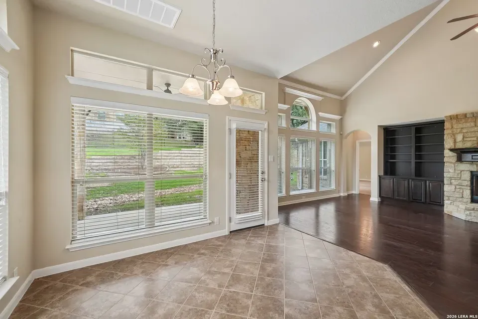 4 Bed 3 Bath Established Contemporary Home in New Braunfels, TX - 4