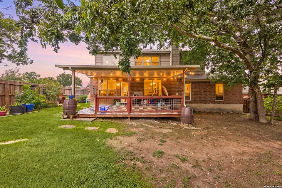 4 Bed 3 Bath Established Contemporary Home in New Braunfels, TX - 2