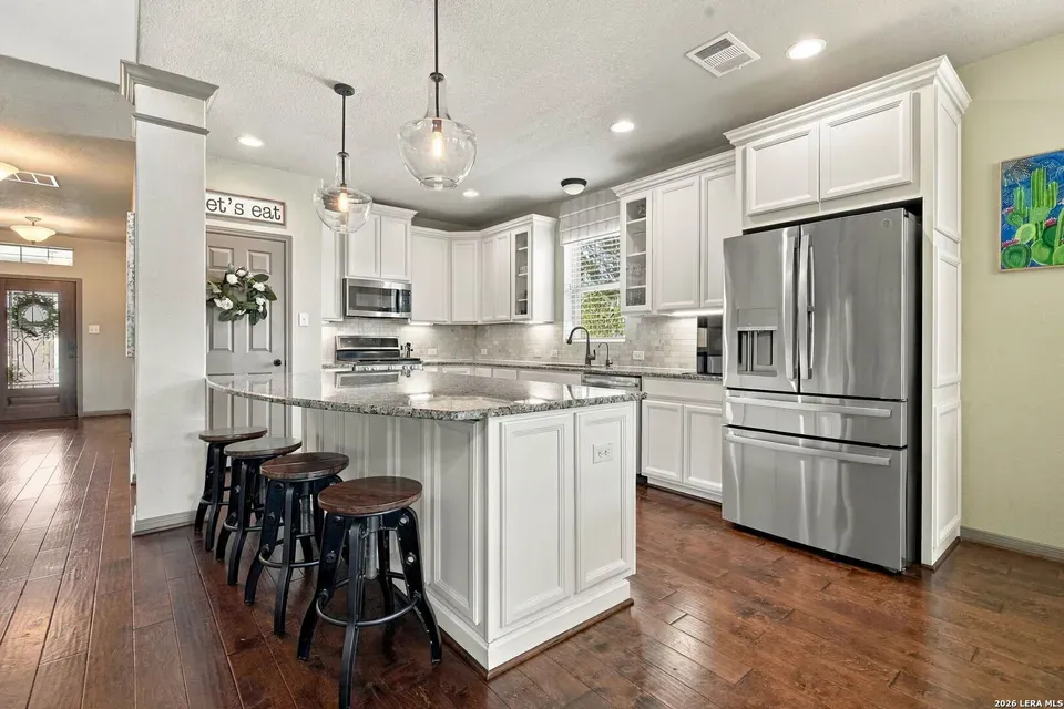 4 Bed 3 Bath Established Contemporary Home in New Braunfels, TX - 4
