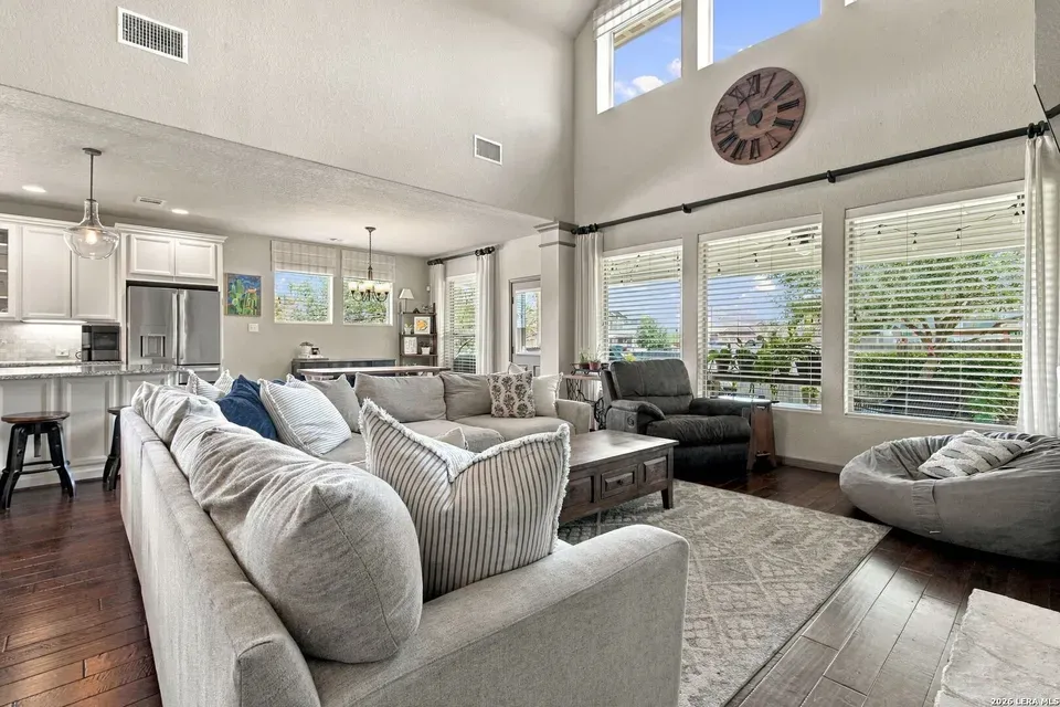 4 Bed 3 Bath Established Contemporary Home in New Braunfels, TX - 5