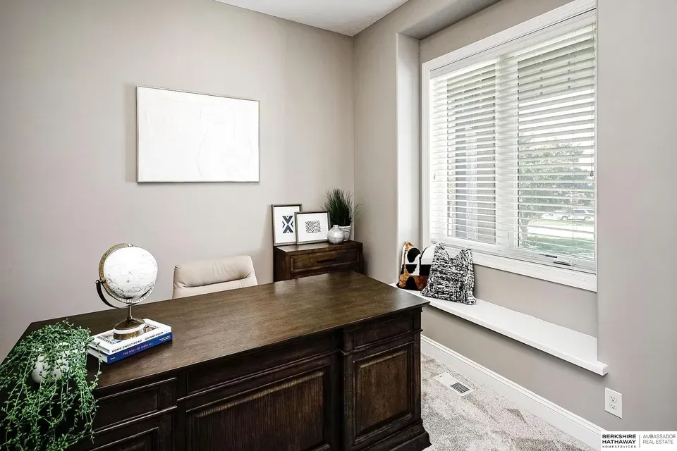 4 Bed 3 Bath Established Contemporary Home in Omaha, NE - 5