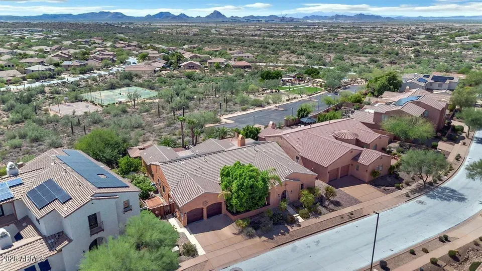 4 Bed 3 Bath Established Contemporary Home in Phoenix, AZ - 3