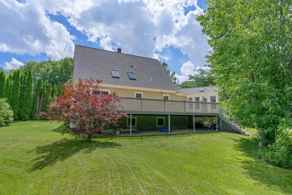 4 Bed 3 Bath Established Contemporary Home in Portland, ME - 3
