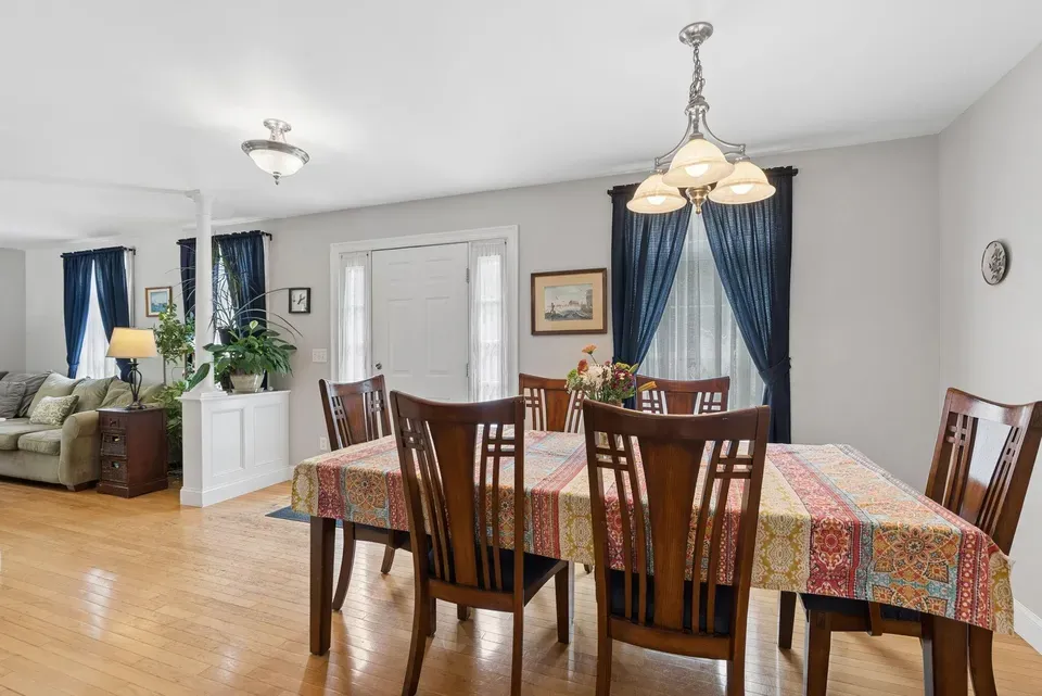 4 Bed 3 Bath Established Contemporary Home in Portland, ME - 4