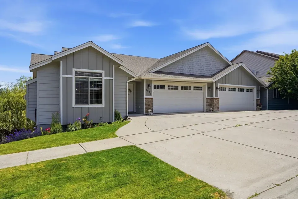 4 Bed 3 Bath Established Contemporary Home in Spokane, WA - 1