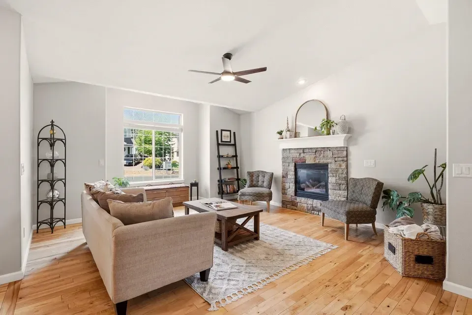 4 Bed 3 Bath Established Contemporary Home in Spokane, WA - 3