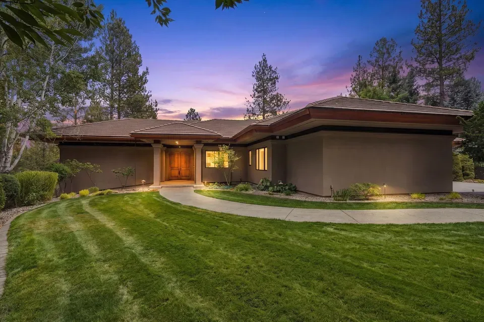 4 Bed 3 Bath Established Contemporary Home in Spokane, WA