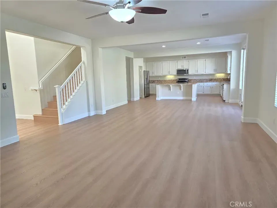 4 Bed 3 Bath Established Contemporary Home in Temecula, CA - 2
