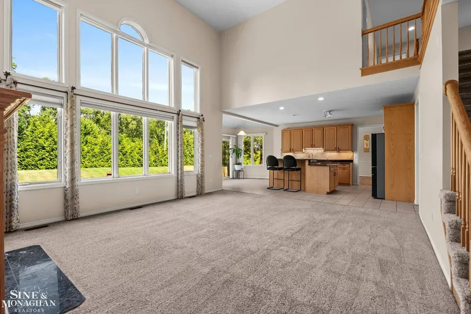 4 Bed 3 Bath Established Contemporary Home in Troy, MI - 3