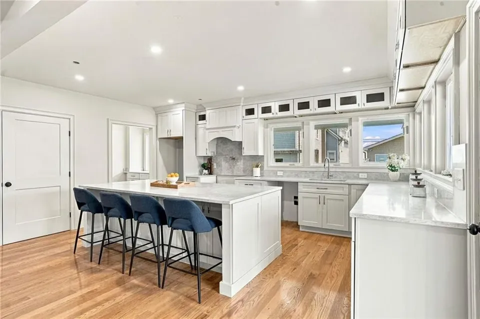 4 Bed 3 Bath Established Contemporary Home in Warwick, RI - 3