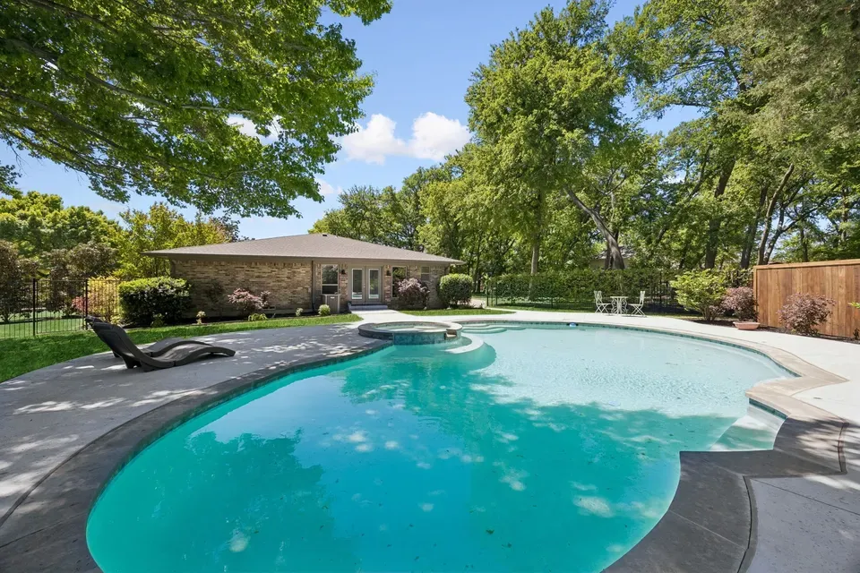 4 Bed 3 Bath Established Mid-Century Residence in Allen, TX - 5