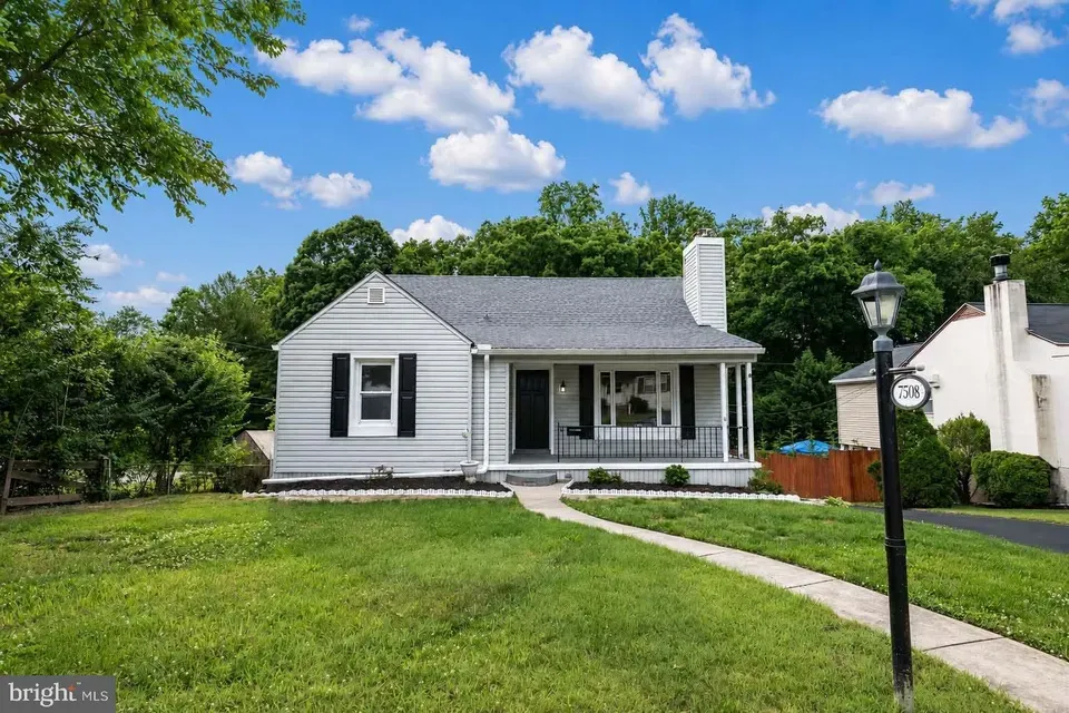 4 Bed 3 Bath Established Mid-Century Residence in Baltimore, MD - 4