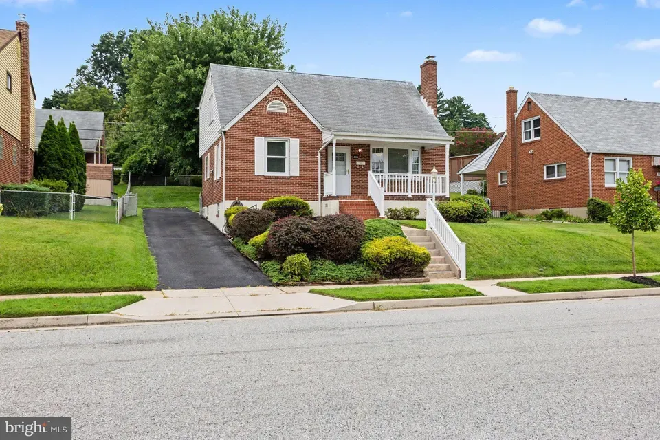 4 Bed 3 Bath Established Mid-Century Residence in Baltimore, MD - 2