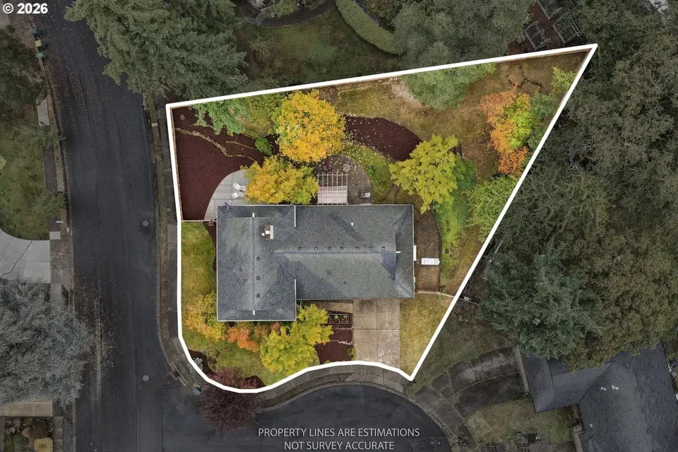 4 Bed 3 Bath Established Mid-Century Residence in Beaverton, OR - 3