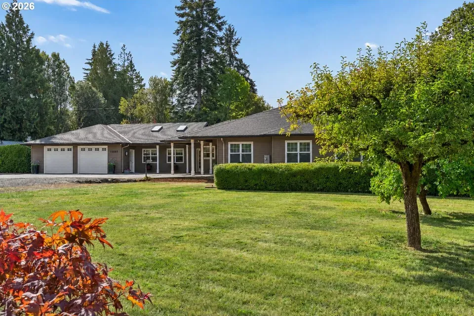 4 Bed 3 Bath Established Mid-Century Residence in Beaverton, OR - 1