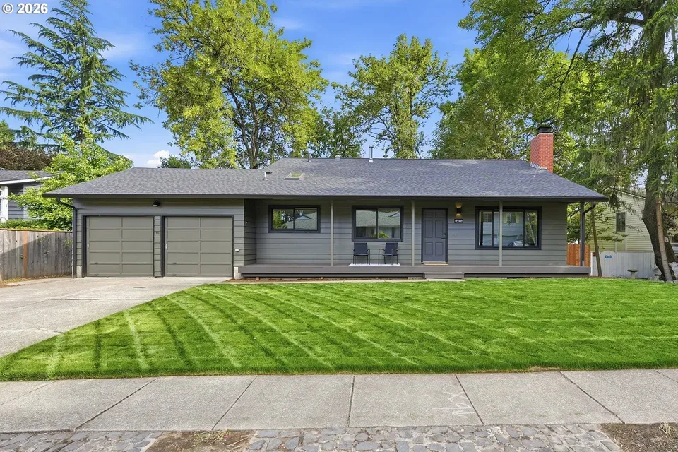 4 Bed 3 Bath Established Mid-Century Residence in Beaverton, OR - 1