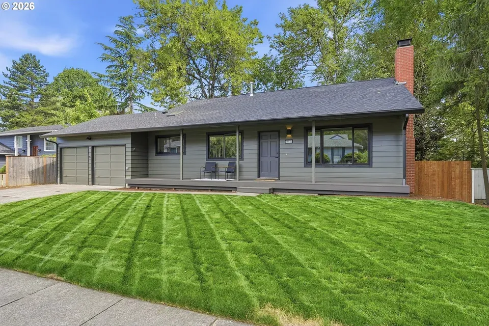 4 Bed 3 Bath Established Mid-Century Residence in Beaverton, OR - 2