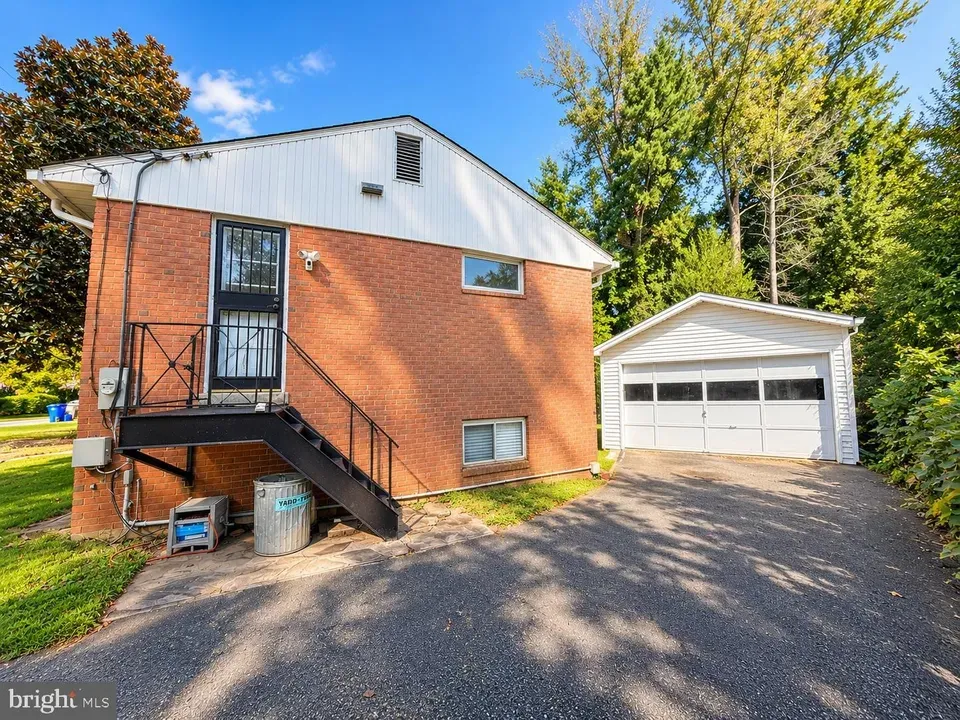 4 Bed 3 Bath Established Mid-Century Residence in Bethesda, MD - 4