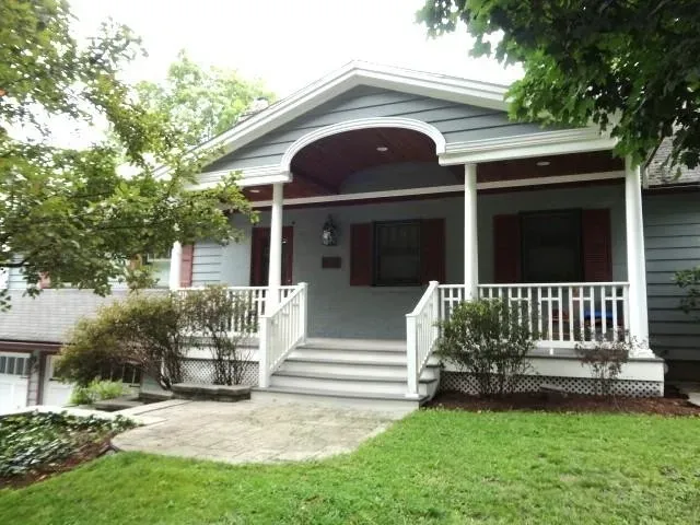 4 Bed 3 Bath Established Mid-Century Residence in Burlington, VT - 1