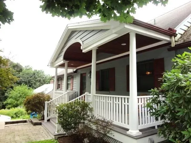 4 Bed 3 Bath Established Mid-Century Residence in Burlington, VT - 2