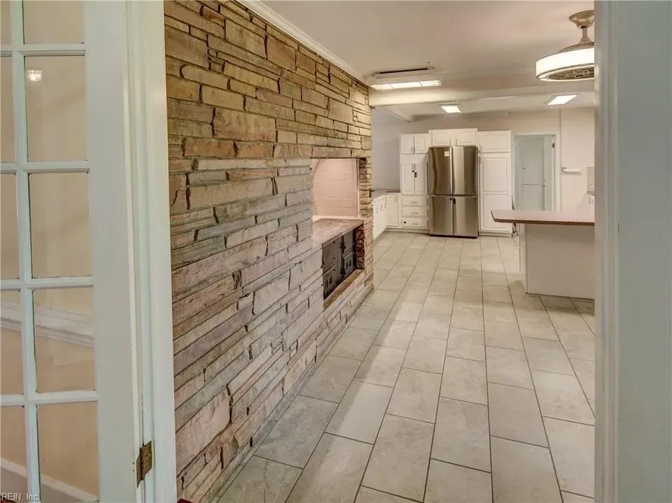 4 Bed 3 Bath Established Mid-Century Residence in Chesapeake, VA - 5