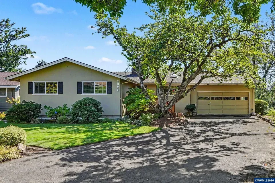 4 Bed 3 Bath Established Mid-Century Residence in Corvallis, OR - 1