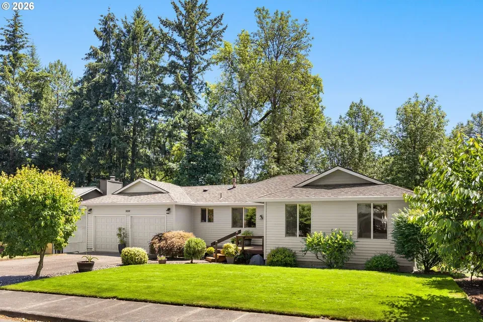 4 Bed 3 Bath Established Mid-Century Residence in Hillsboro, OR - 1