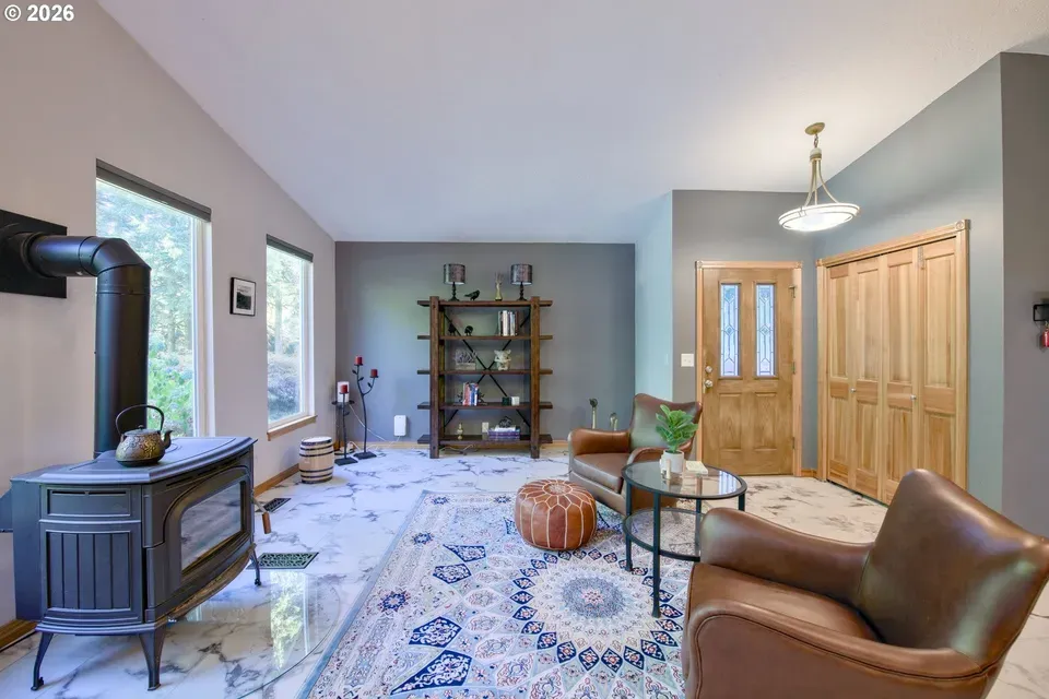 4 Bed 3 Bath Established Mid-Century Residence in Hillsboro, OR - 4