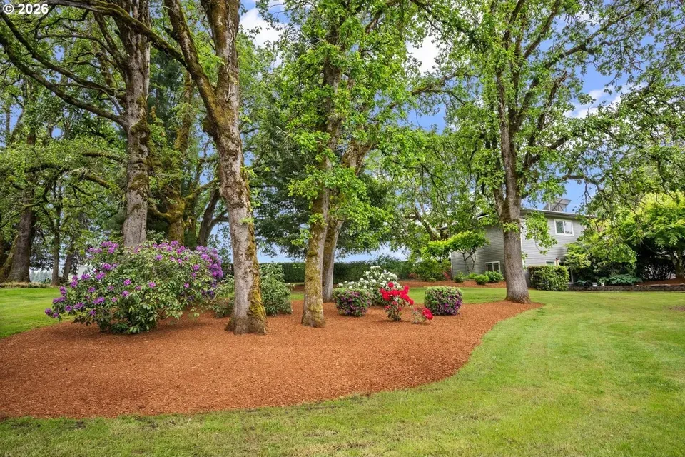 4 Bed 3 Bath Established Mid-Century Residence in Hillsboro, OR - 3